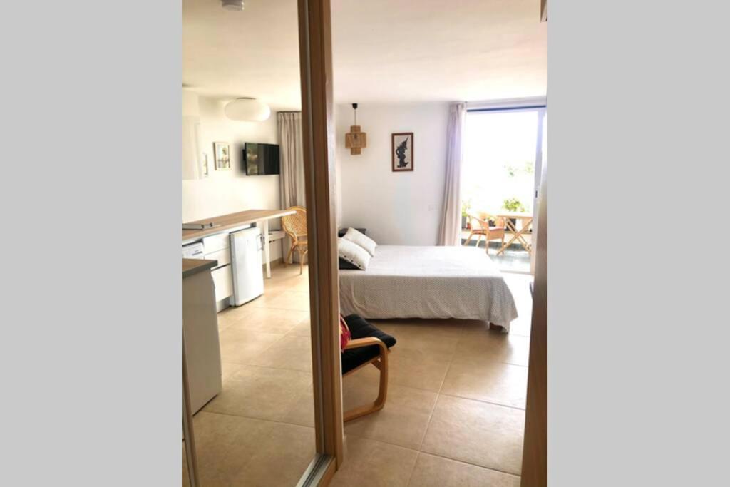 Modern & Spacious Studio Isla, Puerto Del Carmen ティアス エクステリア 写真
