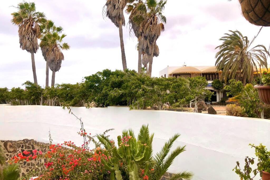Modern & Spacious Studio Isla, Puerto Del Carmen ティアス エクステリア 写真