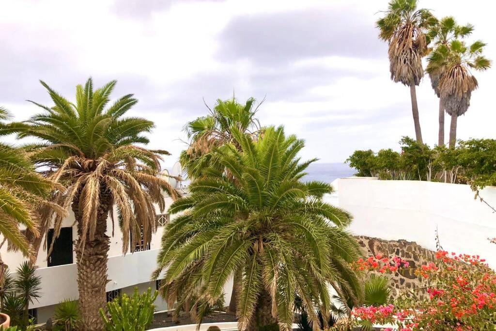 Modern & Spacious Studio Isla, Puerto Del Carmen ティアス エクステリア 写真